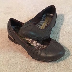 Skechers Brown Leather Dress Flat